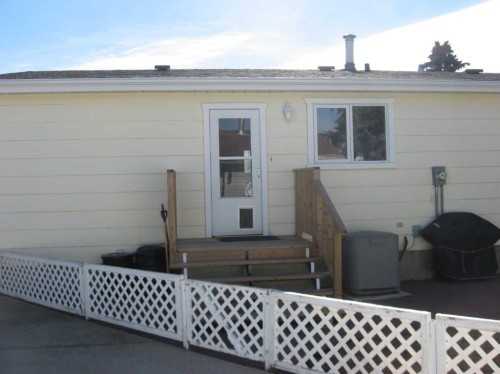 6 Westrose Avenue West, Claresholm, AB - Outdoor With Exterior