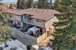 17-1055 72 Avenue NW Calgary, AB T2K 5S4