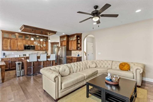 1269 Sherwood Boulevard Nw, Calgary, AB - Indoor Photo Showing Living Room