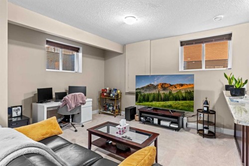 1269 Sherwood Boulevard Nw, Calgary, AB - Indoor Photo Showing Other Room