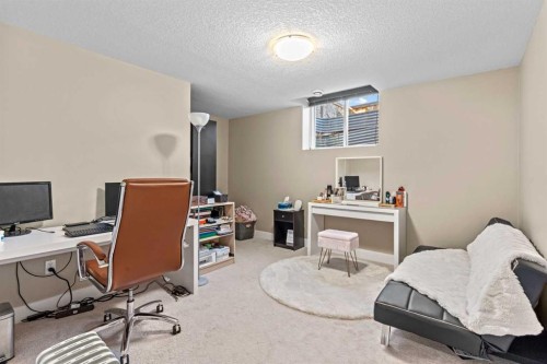 1269 Sherwood Boulevard Nw, Calgary, AB - Indoor Photo Showing Office