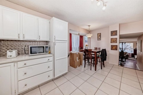 17007 Sunvale Road Se, Calgary, AB - Indoor