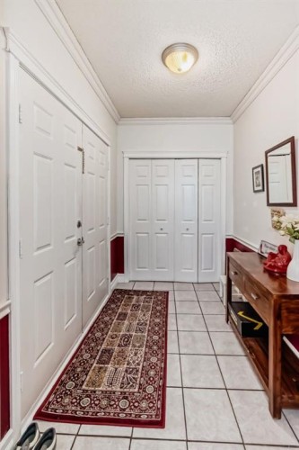 17007 Sunvale Road Se, Calgary, AB - Indoor Photo Showing Other Room