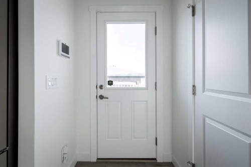 970 Edgefield Avenue, Strathmore, AB - Indoor Photo Showing Other Room