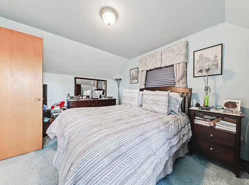9432 Almond Crescent Se, Calgary, AB - Indoor Photo Showing Bedroom
