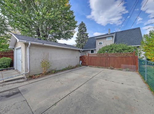 9432 Almond Crescent Se, Calgary, AB - Outdoor