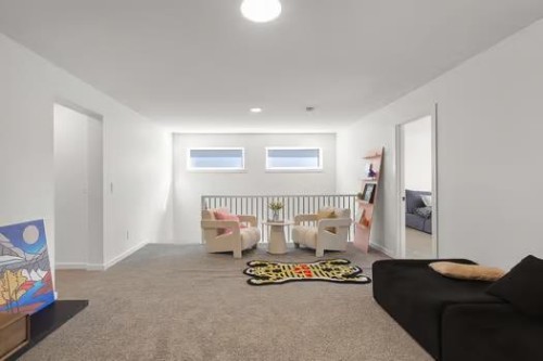 75 Royston Heath Nw, Calgary, AB - Indoor