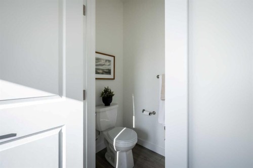 978 Edgefield Avenue, Strathmore, AB - Indoor Photo Showing Bathroom