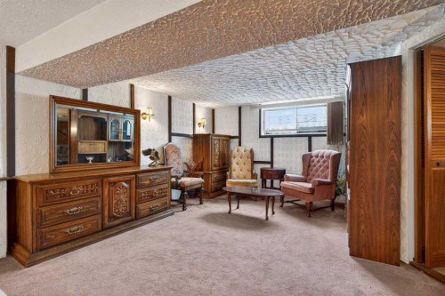 19 Beaupre Crescent Nw, Calgary, AB - Indoor