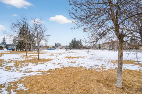 19 Beaupre Crescent Nw, Calgary, AB - Outdoor With View