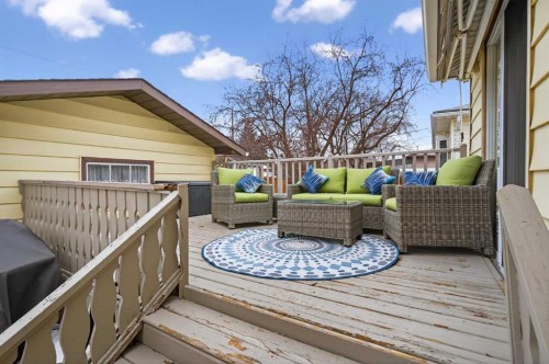 19 Beaupre Crescent Nw, Calgary, AB - Outdoor With Deck Patio Veranda With Exterior