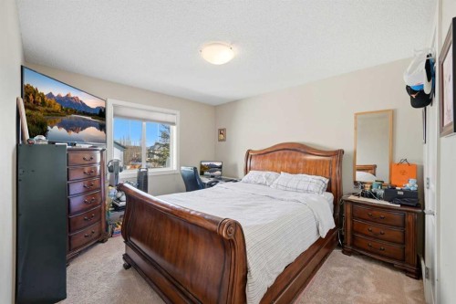 212 Springmere Road, Chestermere, AB - Indoor Photo Showing Bedroom