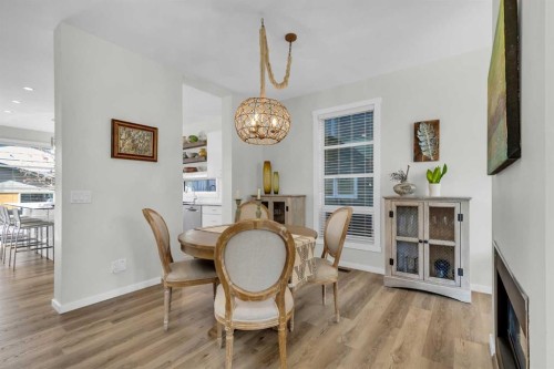 2729 Cochrane Road Nw, Calgary, AB - Indoor Photo Showing Dining Room