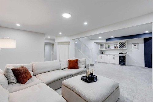 9810 Hidden Valley Drive Nw, Calgary, AB - Indoor Photo Showing Other Room