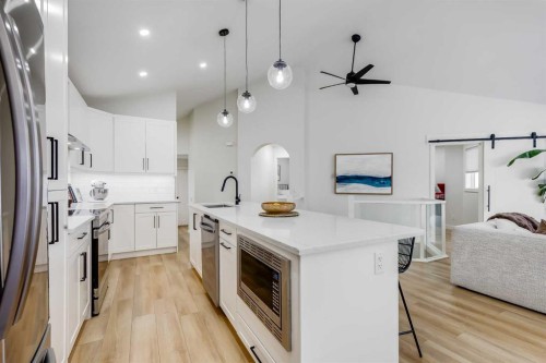 9810 Hidden Valley Drive Nw, Calgary, AB - Indoor Photo Showing Kitchen With Upgraded Kitchen