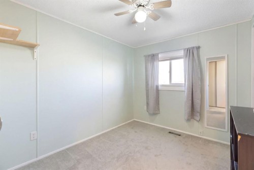 245042 Range Road 251, Rural Wheatland County, AB - Indoor Photo Showing Other Room