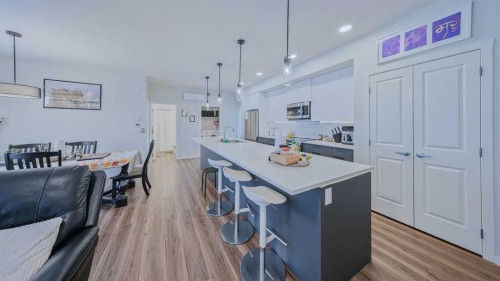 2209-33 Carringham Gate Nw, Calgary, AB - Indoor Photo Showing Other Room