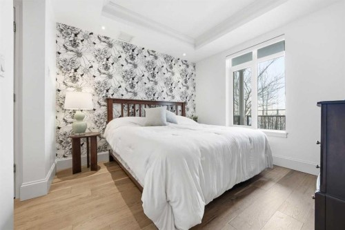 101-121 Quarry Way Se, Calgary, AB - Indoor Photo Showing Bedroom