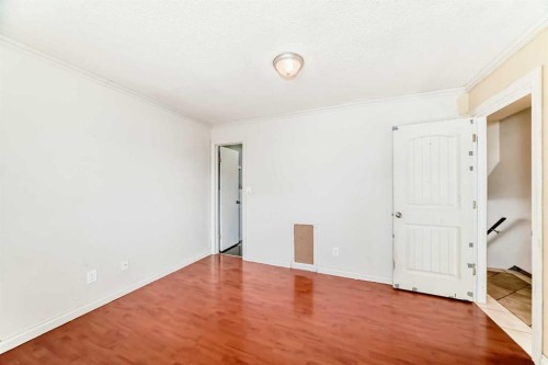 927 Midridge Drive Se, Calgary, AB - Indoor Photo Showing Other Room