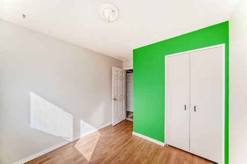 927 Midridge Drive Se, Calgary, AB - Indoor Photo Showing Other Room