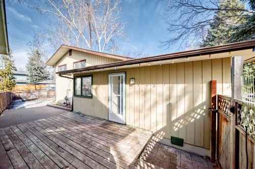 927 Midridge Drive Se, Calgary, AB - Outdoor With Exterior