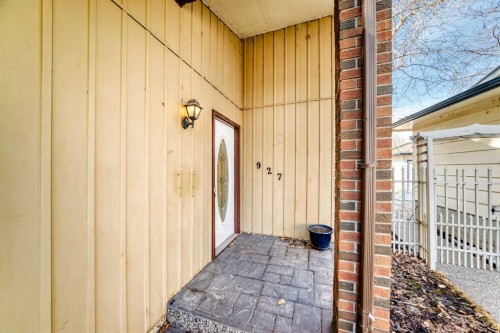 927 Midridge Drive Se, Calgary, AB -  Photo Showing Other Room