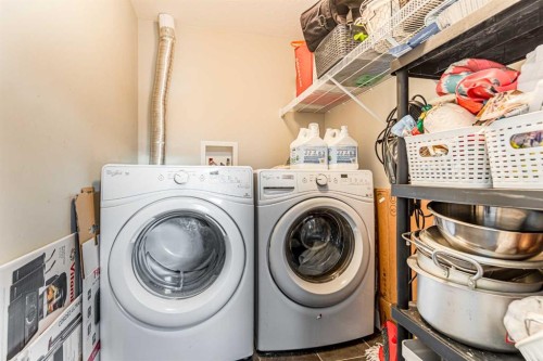302-2300 Evanston Square Nw, Calgary, AB - Indoor Photo Showing Laundry Room