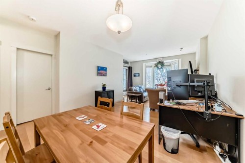 204-830 Centre Avenue Ne, Calgary, AB - Indoor