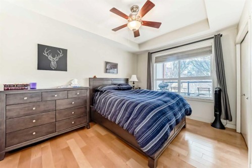 204-830 Centre Avenue Ne, Calgary, AB - Indoor Photo Showing Bedroom