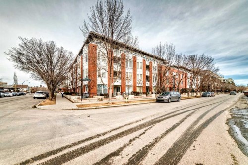 204-830 Centre Avenue Ne, Calgary, AB - Outdoor
