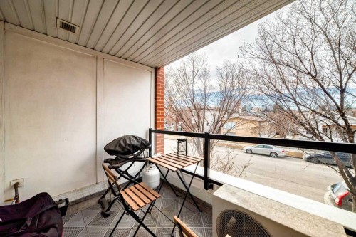204-830 Centre Avenue Ne, Calgary, AB - Outdoor With Exterior
