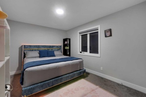 168 Evansfield Close Nw, Calgary, AB - Indoor Photo Showing Bedroom