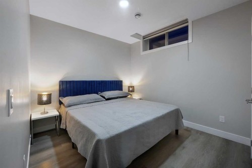 168 Evansfield Close Nw, Calgary, AB - Indoor Photo Showing Bedroom