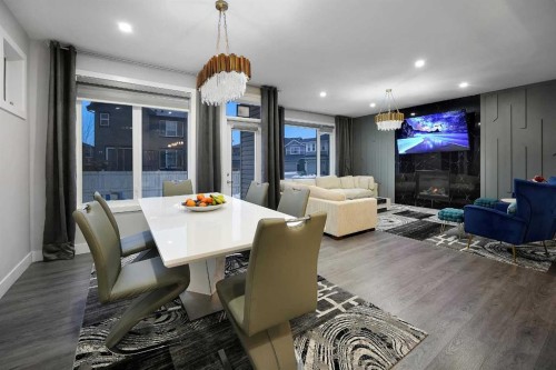 168 Evansfield Close Nw, Calgary, AB - Indoor Photo Showing Dining Room