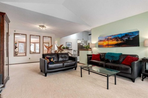 76 Sunmount Road Se, Calgary, AB - Indoor Photo Showing Living Room