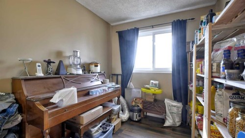 35 Riverbirch Road Se, Calgary, AB - Indoor