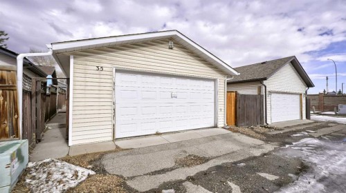 35 Riverbirch Road Se, Calgary, AB - Outdoor With Exterior