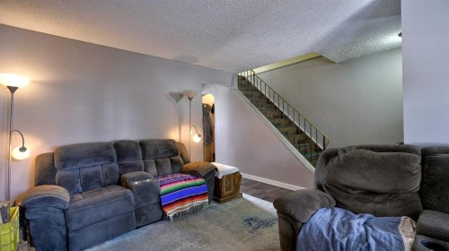 35 Riverbirch Road Se, Calgary, AB - Indoor Photo Showing Other Room