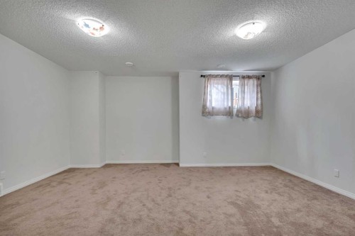 44 Cityside Rise Ne, Calgary, AB - Indoor Photo Showing Other Room