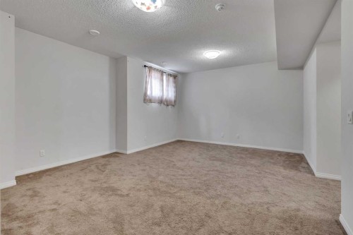 44 Cityside Rise Ne, Calgary, AB - Indoor Photo Showing Other Room