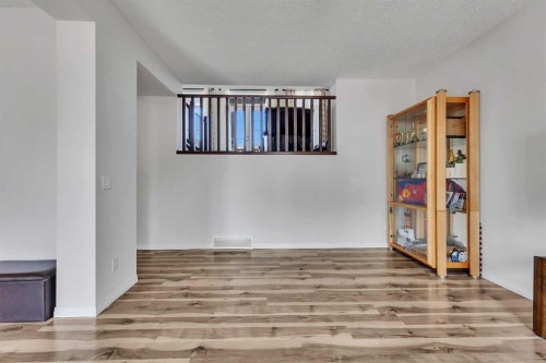 44 Cityside Rise Ne, Calgary, AB - Indoor Photo Showing Other Room