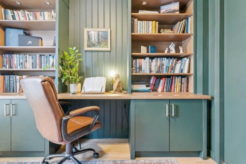 46 Prestwick Rise Se, Calgary, AB - Indoor Photo Showing Office