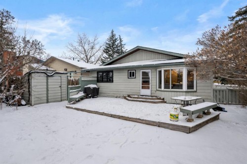 83 Deerbow Place Se, Calgary, AB - Outdoor