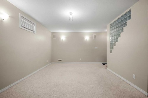 83 Deerbow Place Se, Calgary, AB - Indoor Photo Showing Other Room