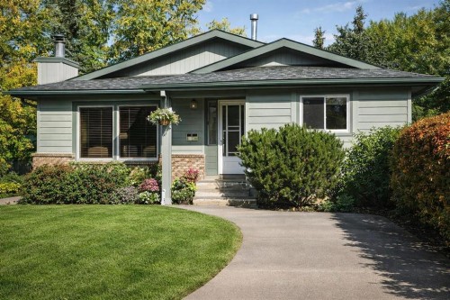 83 Deerbow Place Se, Calgary, AB - Outdoor