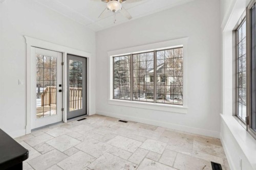 1 Discovery Ridge Link Sw, Calgary, AB - Indoor Photo Showing Other Room