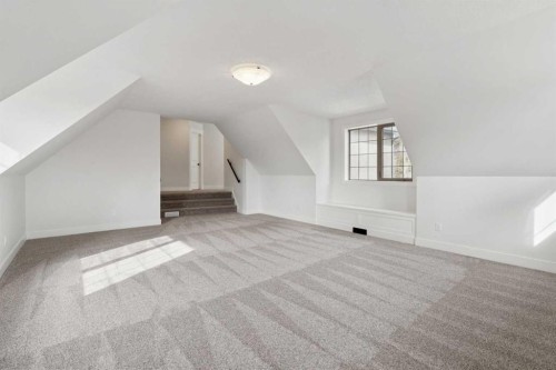 1 Discovery Ridge Link Sw, Calgary, AB - Indoor Photo Showing Other Room