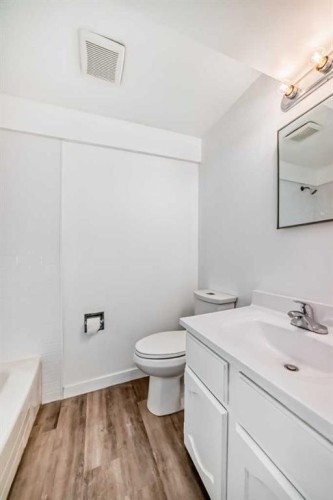 23 Marbank Way Ne, Calgary, AB - Indoor Photo Showing Bathroom