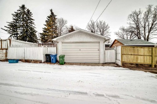 23 Marbank Way Ne, Calgary, AB - Outdoor