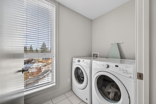 403 Bow Grove Nw, Calgary, AB - Indoor Photo Showing Laundry Room